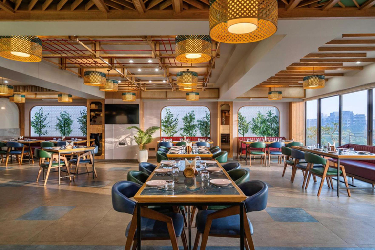 Food & Drinks 4, The Lemon Grass Hotel, Gandhinagar