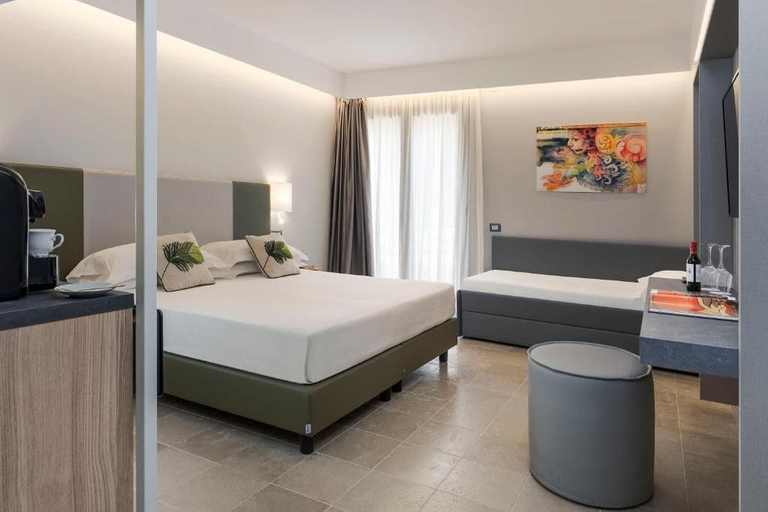 Bedroom 4, Hotel Netum Mare, Syracuse