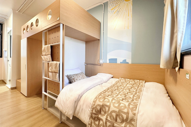 Room 4, Runway 1331 - Campus Hostel, Kowloon