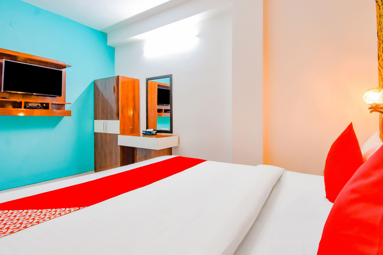 Room 3, Hotel O Royal Palace, North 24 Parganas
