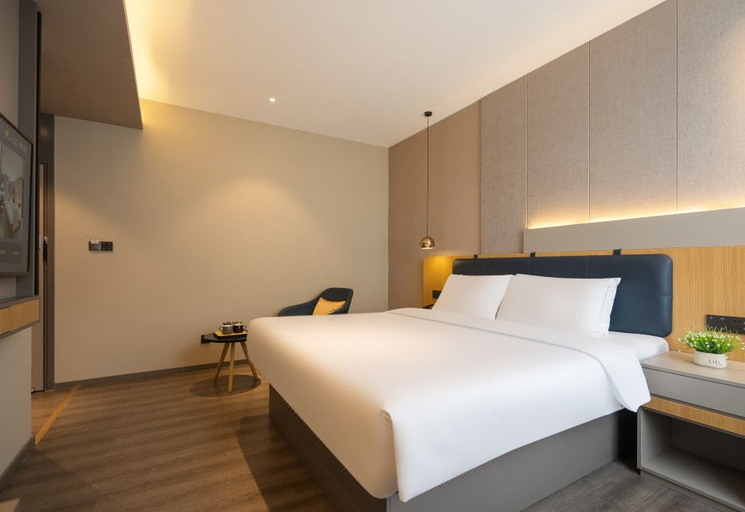 Bedroom 2, HanTing Hotel (Lincang Yun County Bus Station), Lincang