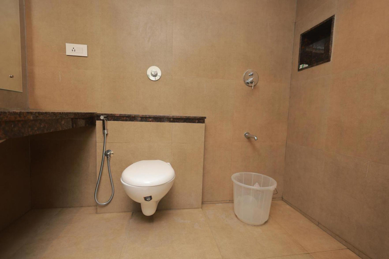 Bathroom 3, Hotel Comorin Grand, Kanniyakumari