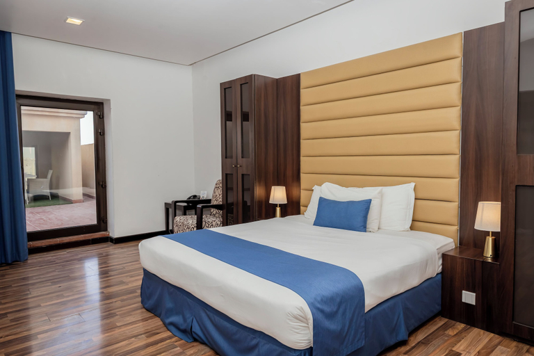 Bedroom 3, Golden Tulip Al Khobar Suites, Al Khobar
