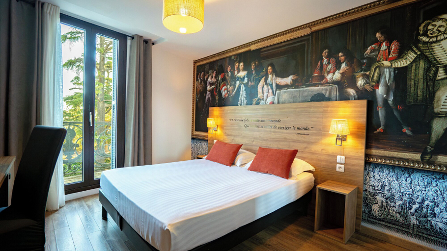 Bedroom, Le grand hôtel Molière, Hérault