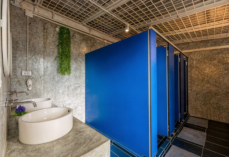 Bathroom 4, Marco Polo Phuket Poshtel & Bistro, Phuket Island