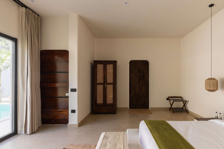Room 1, La Vida Retreat - Luxury 4 Bed Villa in Jaipur, Jaipur