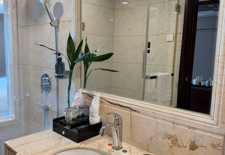Bathroom 3, Guo Hui Hotel, Fuzhou