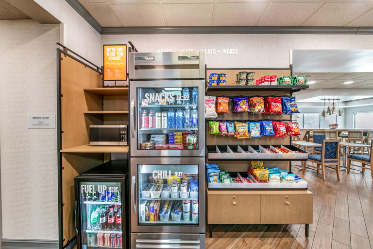 Food & Drinks 5, Hampton Inn Milledgeville, Baldwin