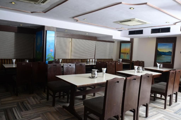 Food & Drinks 5, Jaya Residency, East Godavari