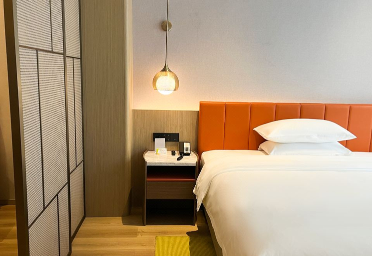 Bedroom, Home2 Suites by Hilton Chongqing Nan'an, Chongqing