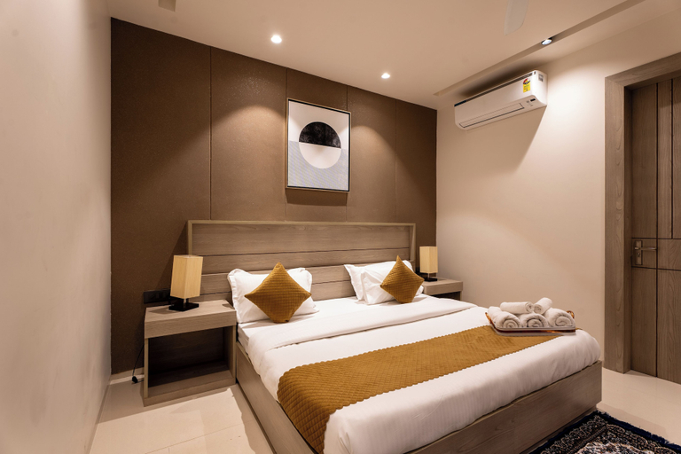 Room 5, The Lodgers Vertex 1 BHK Apartments, Gurgaon