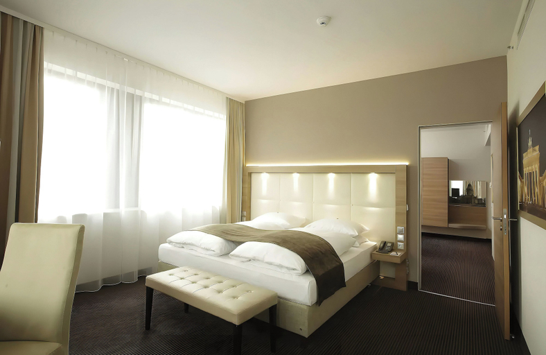 Bedroom 3, Hotel Berlin Alexanderplatz by Leonardo Hotels, Berlin