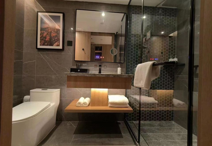 Bathroom 4, Country Inn & Suites by Radisson Shanghai Railway Station, Shanghai