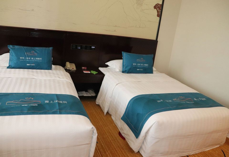 Bedroom 2, Tianyi Commercial Hotel, Xi'an