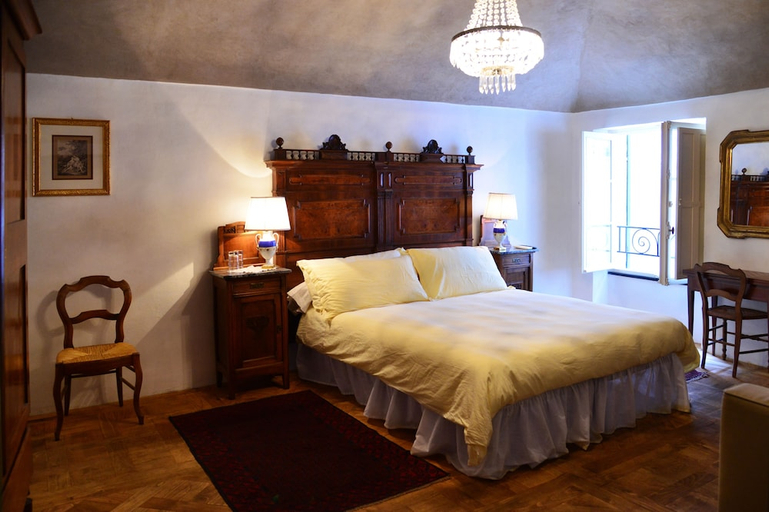 Bedroom 3, La Terrazza di Vico Olivi B&B, Imperia