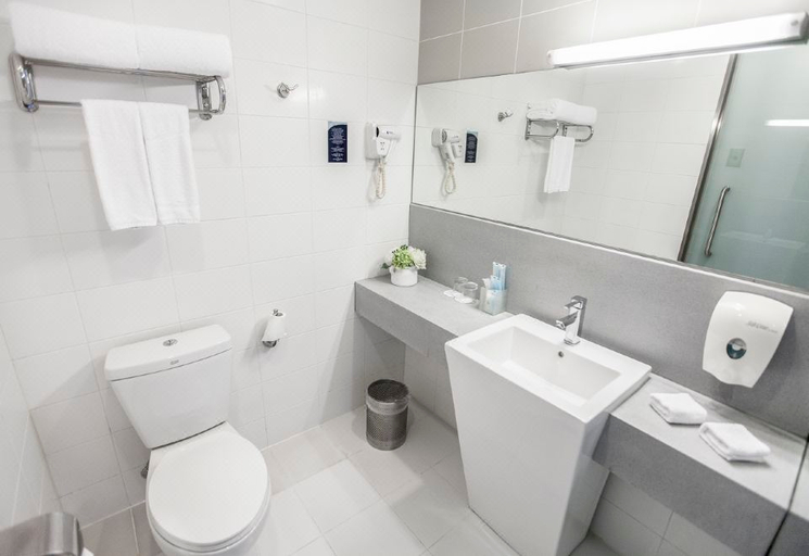 Bathroom 4, LeafIN Hotel Beijing Minzuyuan l Bird's Nest, Beijing