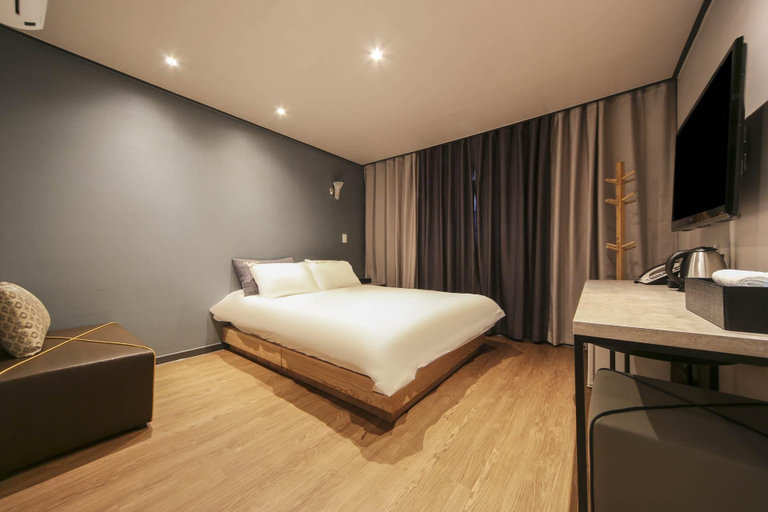 Bedroom 2, Taebaek Art Deco, Taebaek