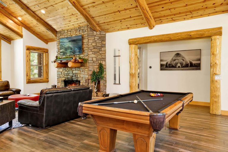 Others 4, Heavenly Log Home#1750, San Bernardino