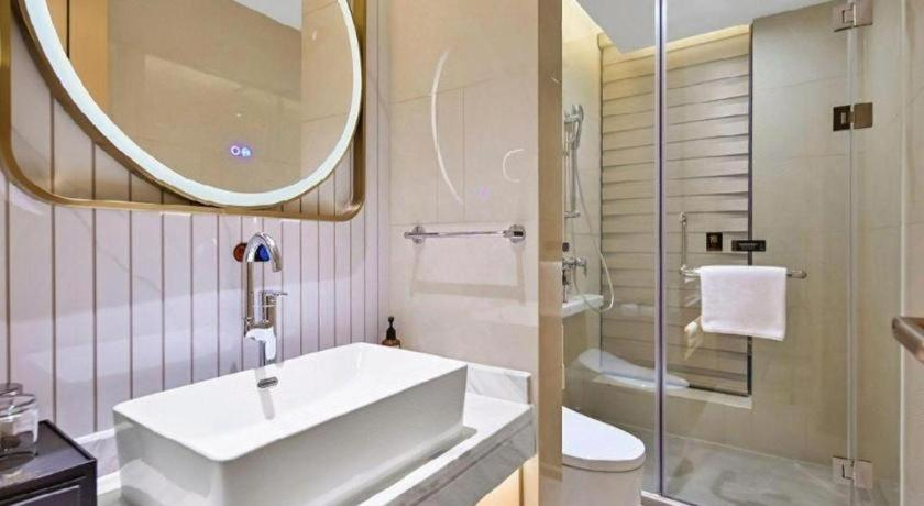 Bathroom 4, Vienna International Shenzhen Guangming Avenue, Shenzhen