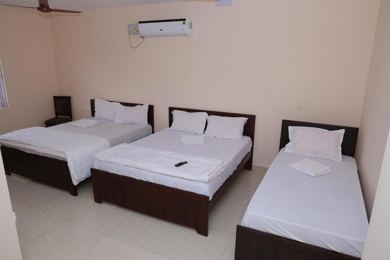 Bedroom 3, Hotel Suryaa Grand, Viluppuram