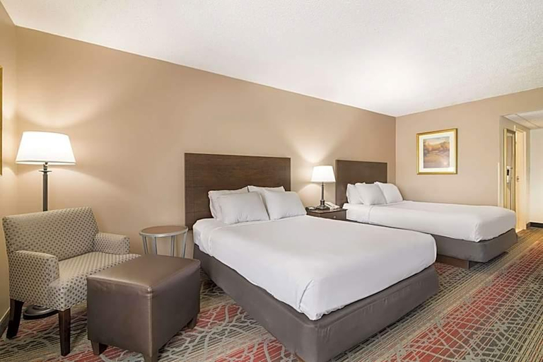 Bedroom 3, Mountain Lake Inn, Essex