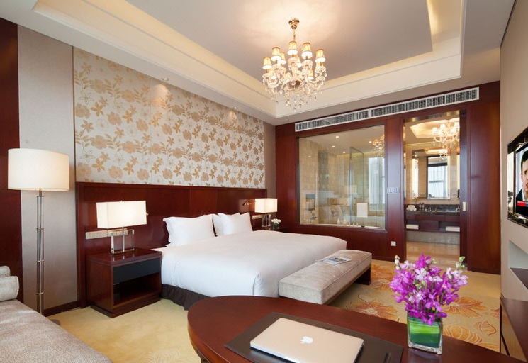 Bedroom 3, Xi'an Airport Hotel, Xianyang