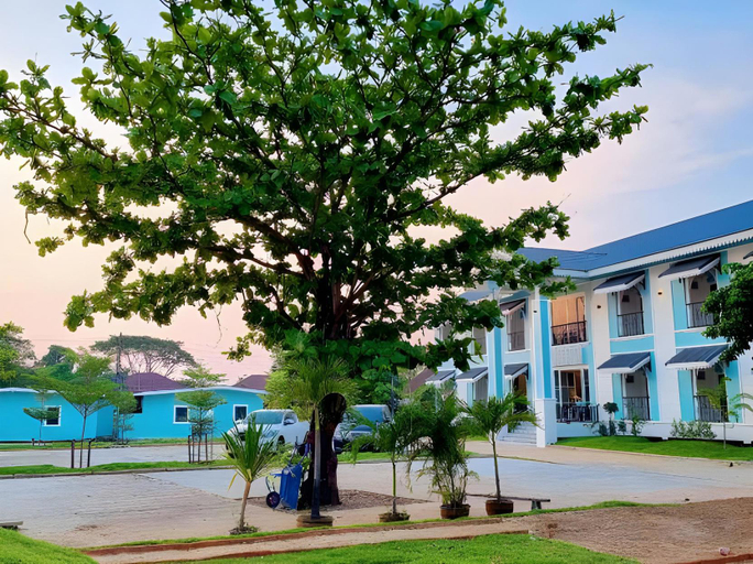 Exterior & Views 2, Thong Prachok Hotel, Muang Sakon Nakhon