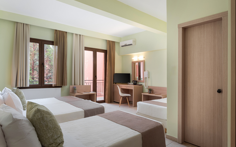 Bedroom 3, Leto Hotel Delphi, Central Greece