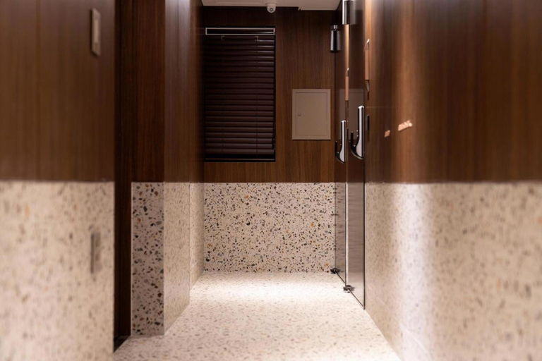 Others 5, Glam Hotel, Nam