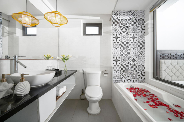 Bathroom 4, Pansy Beach Dana, Da Nang