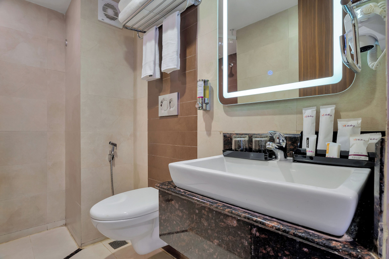 Bathroom 5, Sterling Ooty Elk Hill, The Nilgiris