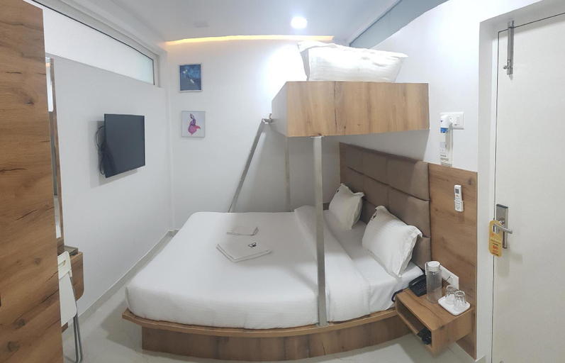 Bedroom 2, Sira Rooms, Bangalore