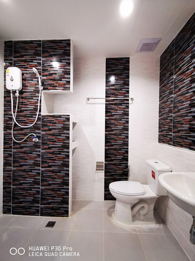 Bathroom 3, Nirvana@Phala, Ban Chang