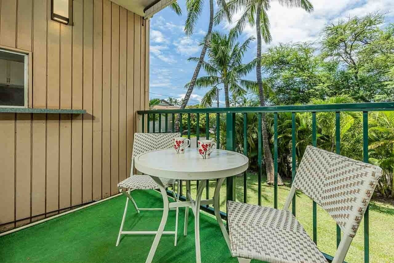 Outdoor dining 3, Kalama Terrace L203 2 Bedroom Apts, Maui