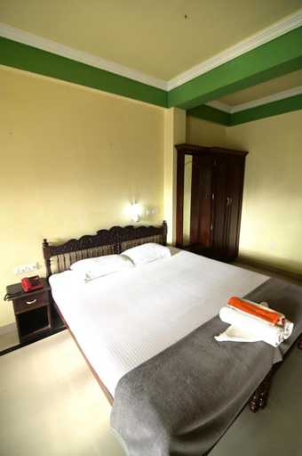 Bedroom 2, Sree Mookambika Beach Resort, Thiruvananthapuram