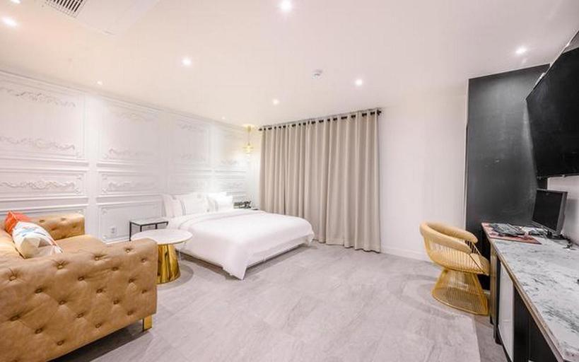 Bedroom 3, Gunsan Mari Hotel Gyeongjang branch , Gunsan
