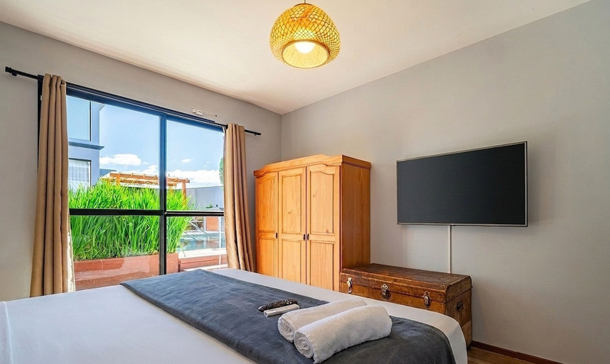 Room 5, House With Pool Near the Beach Jde792, Florianopolis