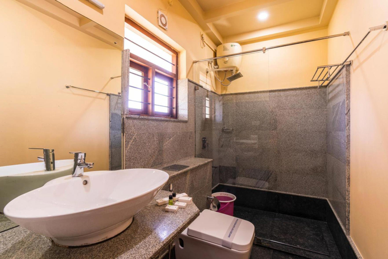Bathroom 5, Winter Vale Green Stay Resorts, Idukki