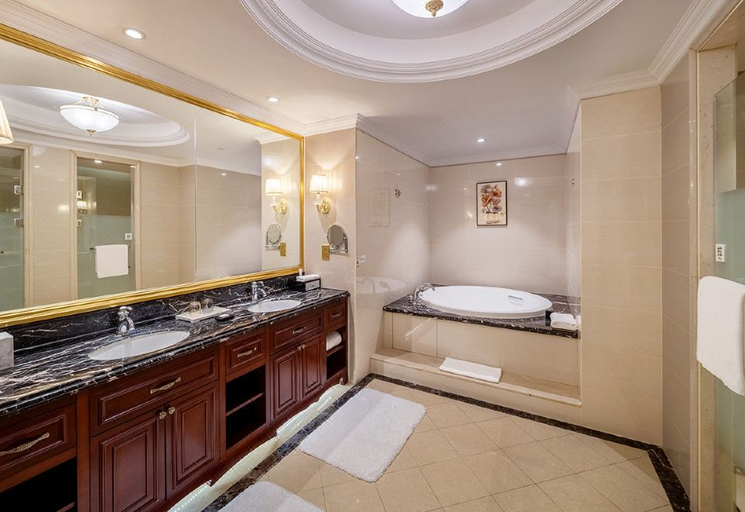 Bathroom 4, Howard Johnson Junhe Hotel Beijing, Beijing