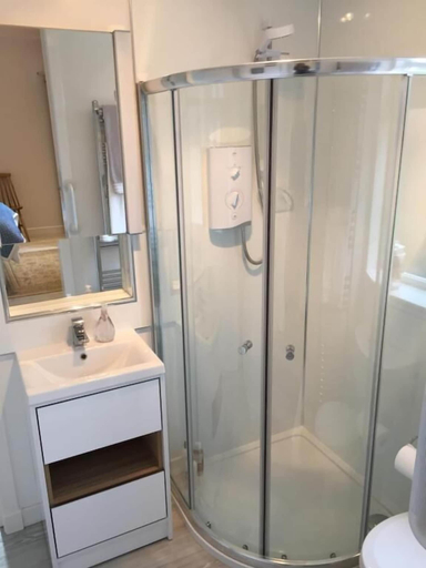 Bathroom 4, 3A Mellon Udrigle, Highland
