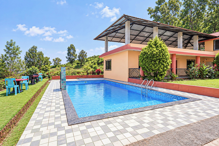Pool 5, Collection O Parsi Point Mahabaleshwar, Satara