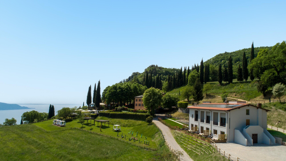 Exterior & Views 2, Boutique Hotel Villa Sostaga, Brescia