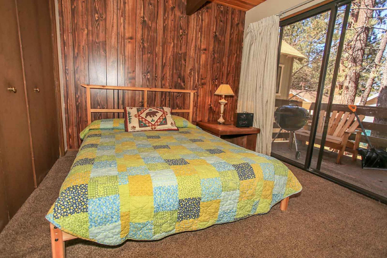 Bedroom 2, The Lingard Lodge, San Bernardino