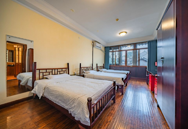 Bedroom 3, Wuzhen Flower House, Jiaxing