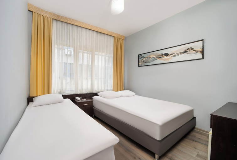 Others 3, Park Çağlayan Hotel, Şişli