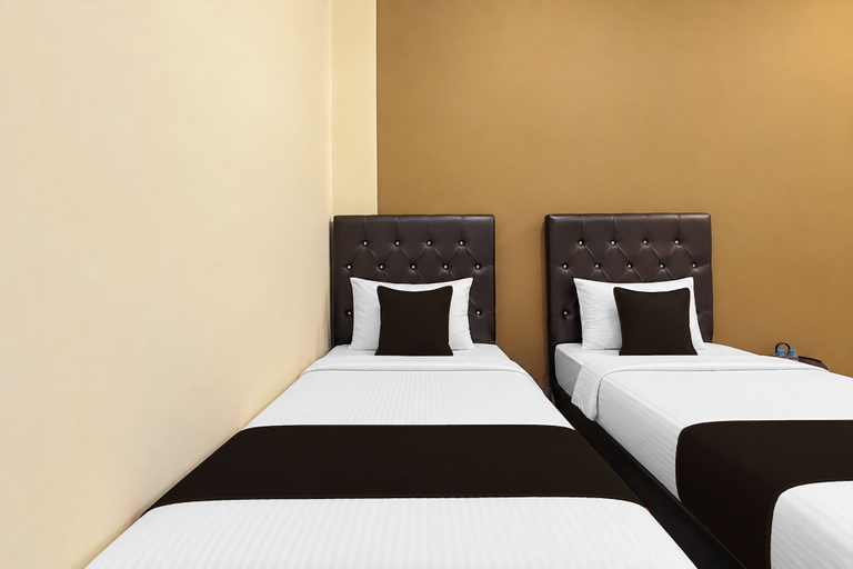 Room 2, Hotel O near Monumen Jogja Kembali, Sleman