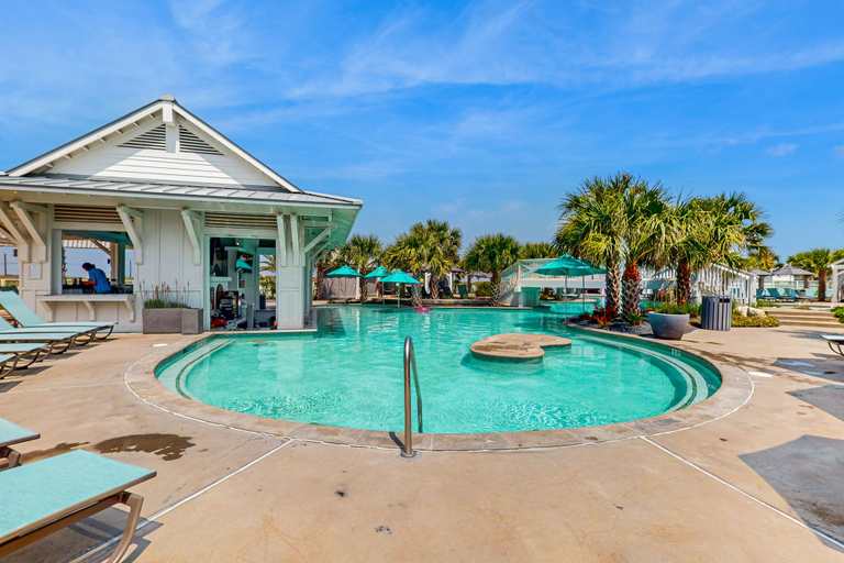 Outdoor pool 3, Palmilla Beach Resort-173 Spanish Dagger Lane, Nueces