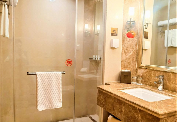 Bathroom 5, Fenyang Garden Boutique Hotel, Shanghai