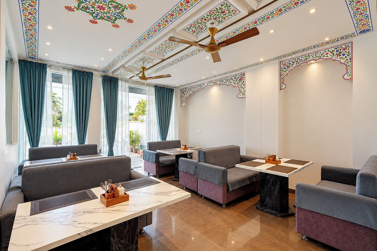 Living area 2, FabHotel Jharokha Palace, Udaipur