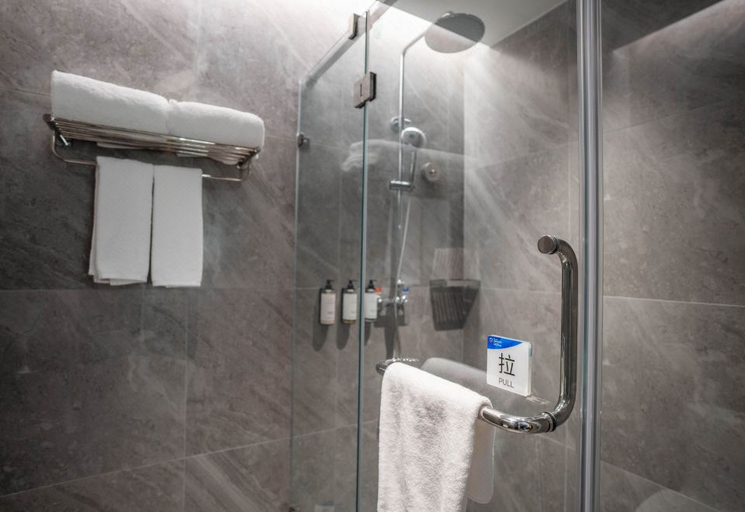 Bathroom 3, Ramada Encore by Wyndham Foshan Chancheng, Foshan